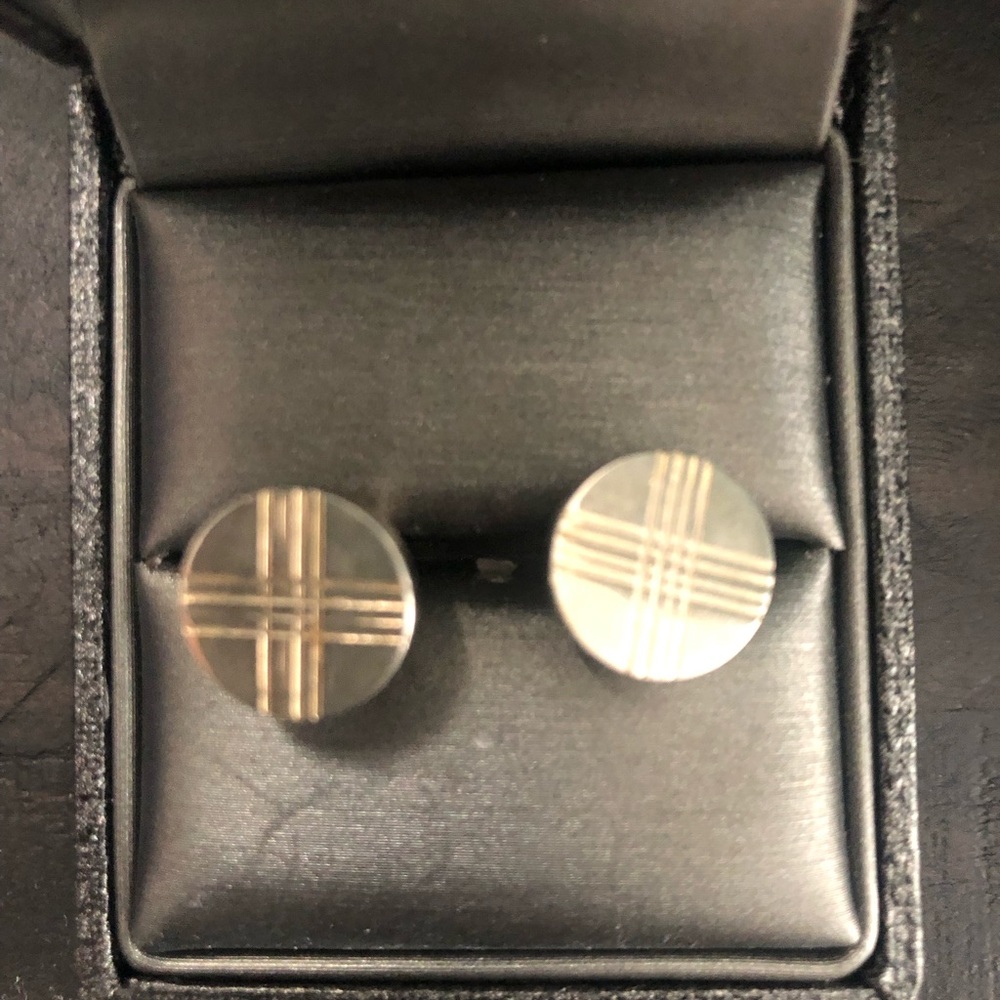 Men's Silver Round Cross-Pattern Cufflinks